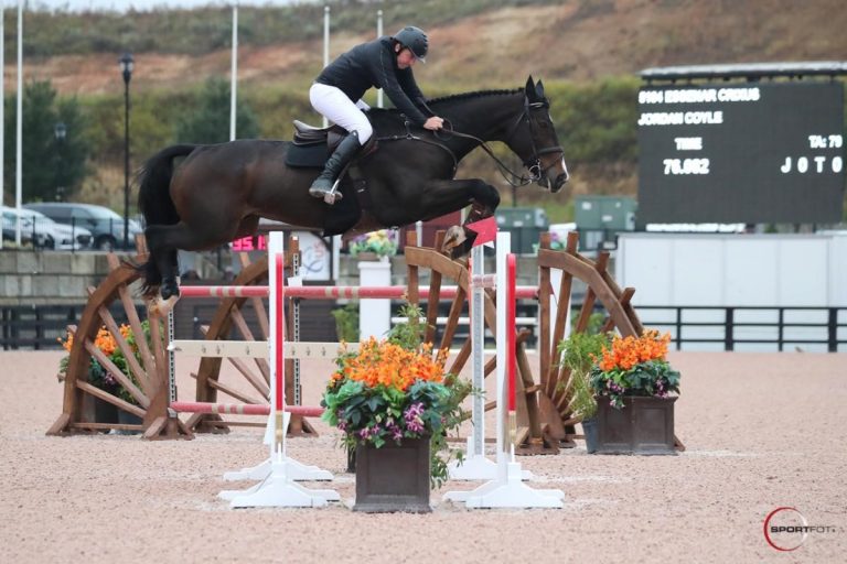 Jordan Coyle vence o Grande Prêmio, de us $ 30.000, na TIEC.