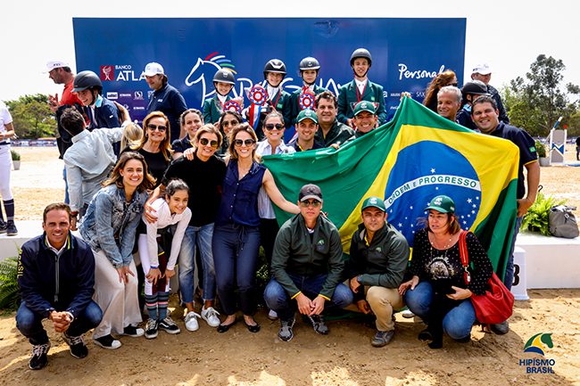 Nova geração do hipismo brasileiro já computa três ouros e duas pratas por equipes no Sul-americano da Juventude no Paraguai.