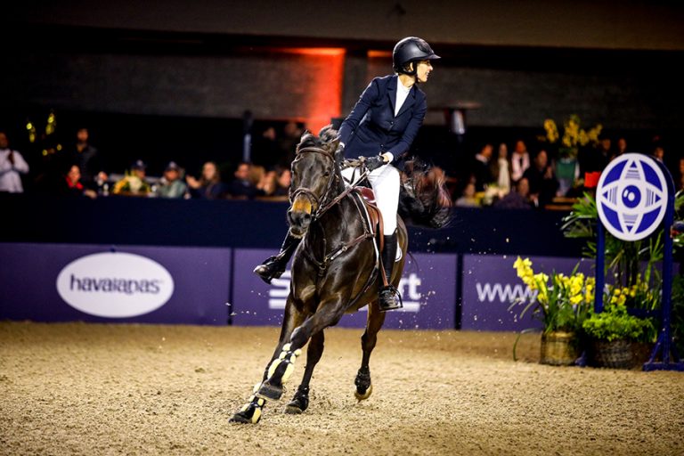 Paranaense Giovanna Sobania com HFB Hannah faturou a concorrida Copa Ouro no Indoor 2019.