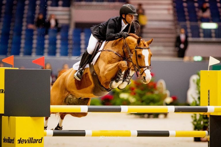 Kent Farrington vence prova forte na abertura de Genebra.