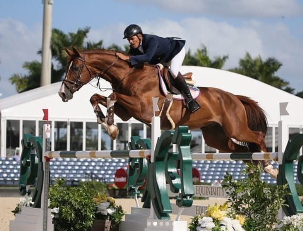Mais veloz no desempate Marcello Ciavaglia bate na trave no GP da 1ª semana do Winter Equestrian Festival, EUA.