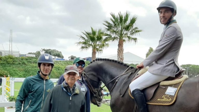 Francisco Musa, do Brasil, chega em primeiro na terceira semana do Sunshine Tour.