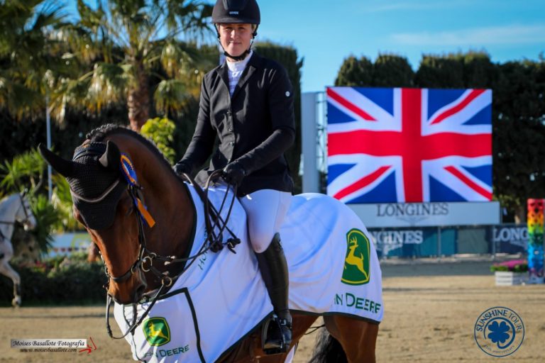 Holly Smith assume o comando no Sunshine Tour.