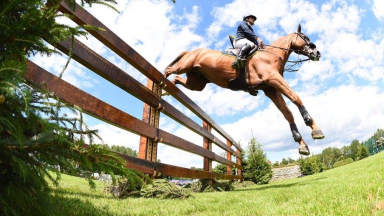 CORONAVÍRUS: Hickstead Derby pode ser adiado para setembro.