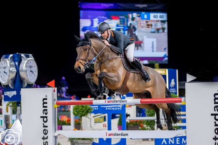 Jeroen Dubbeldam: “Eu esperava que pequenas competições recomeçem em breve”.