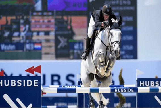 Cavalo top Maikel van der Vleuten passa por cirurgia: um ano de reabilitação