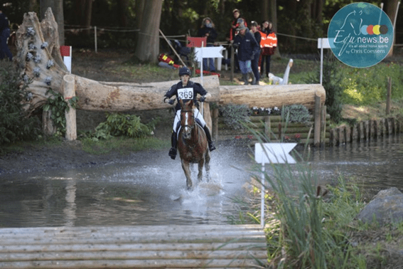 Julien Despontin entre os dez primeiros CCI3 * Oudskapel