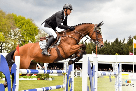 Marc Houtzager se despede de Claire 159