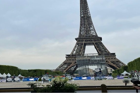 Filippo Marco Bologni vence durante CSI5 * Paris no último dia