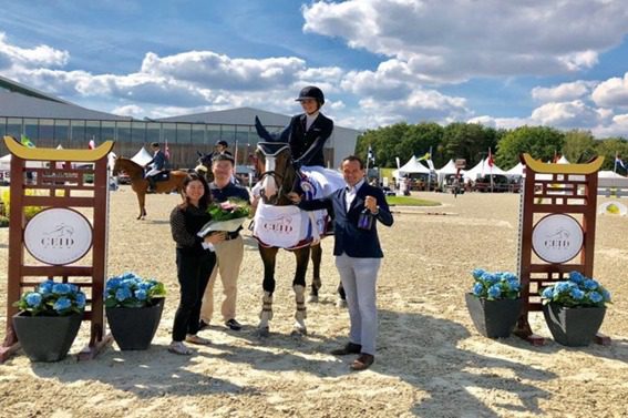 Lio Lamers sobe ao pódio na qualificação CSI1 * GP De Peelbergen
