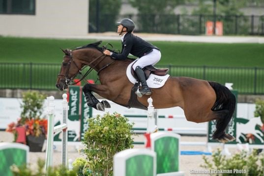 Kent Farrington deixa Lillie Keenan para trás na competição de abertura do CSI3 * Tryon