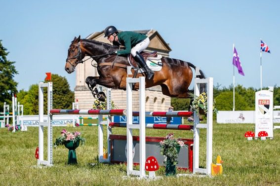 Grã-Bretanha ganha a etapa de Houghton Hall da Copa das Nações do Concurso Completo de Equitação no hipismo