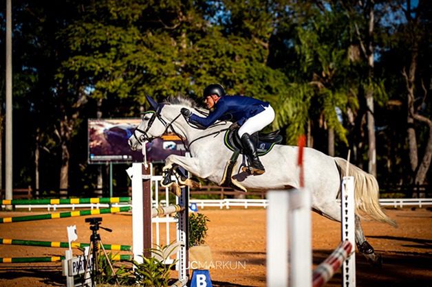 Marco Antônio Modesto Filho representa o Brasil no FEI Jumping World Challenge Final 2021 em novembro