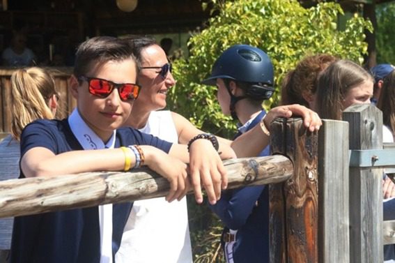 A família Philippaerts continua a marcar em Knokke com Thibault na liderança
