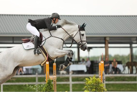 Bunoit Moeskops vence CSI2 * Grand Prix em Peelbergen