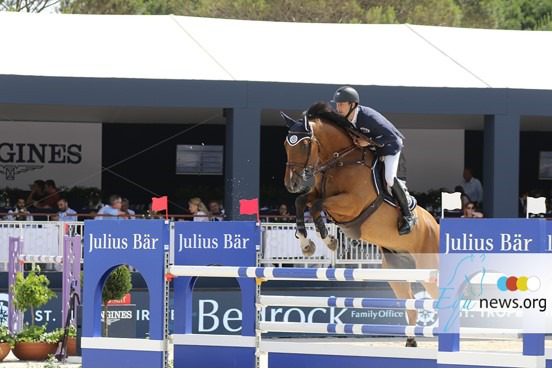 Pieter Devos salta para os cinco primeiros no CSI5 * número de abertura Valkenswaard