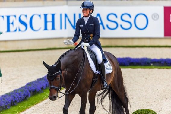 CDI Aachen: Helen Langehanenberg vence o Prix St. Georges
