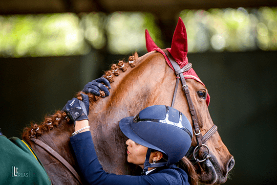 Maria Luiza Martha Vieira montando Acarole do Refúgio, de São Paulo, conquista o bi brasileiro junior 2020/2021
