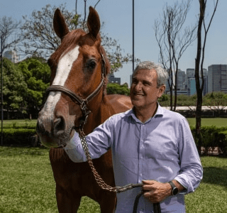 Lenda do vôlei e campeão olímpico, Zé Roberto Guimarães explica amor pelo hipismo