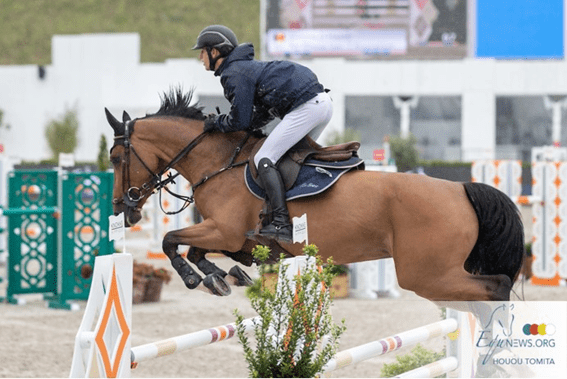 Dimme D’Haese brilha no palco em St. Tropez