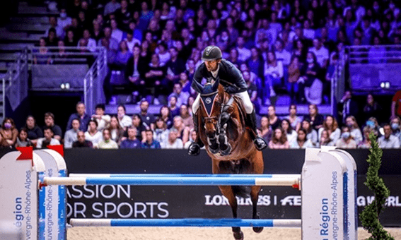 Eduardo Menezes vence prova cinco estrelas em Monterrey