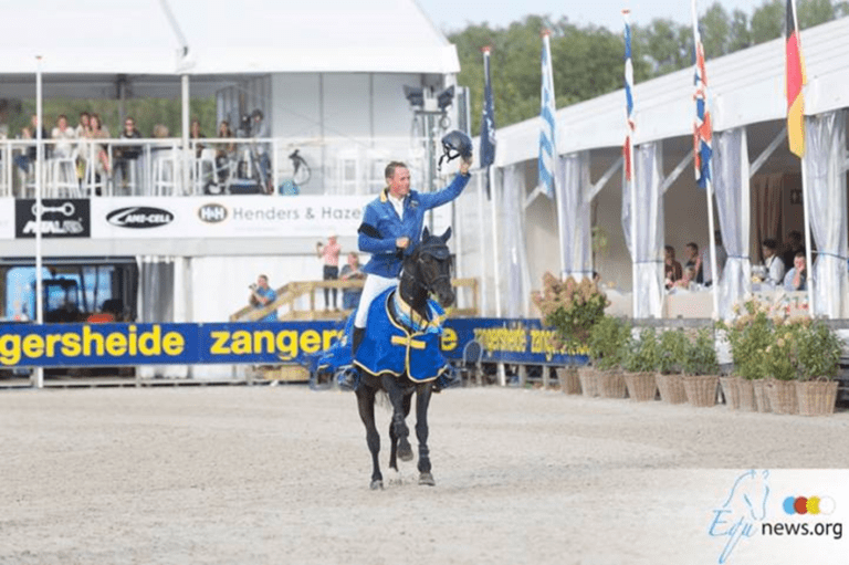 Christian Ahlmann e Solid Gold Z para a vitória no CSI2* 1,45m Grand Prix