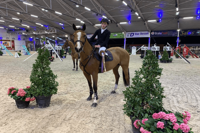 Seppe Wouters marca na final para cavalos de 7 anos no Warredal