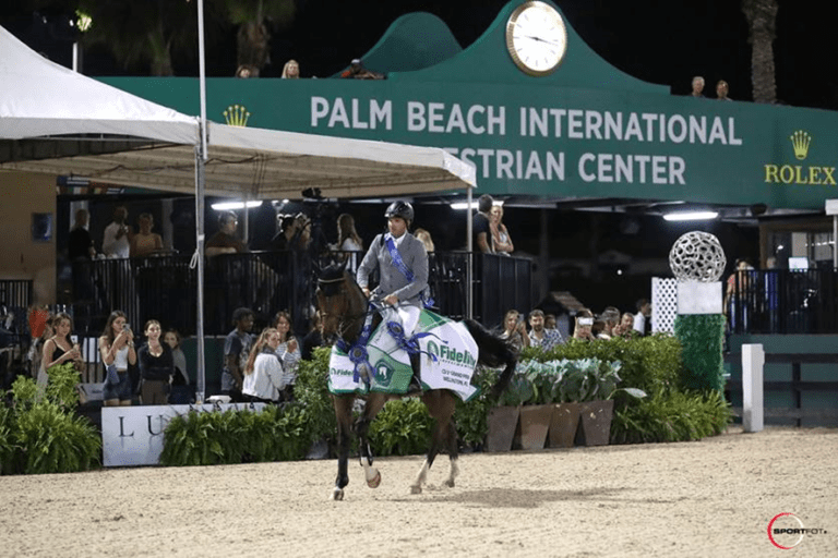Philipp Weishaupt vence CSI5* Grand Prix Wellington.
