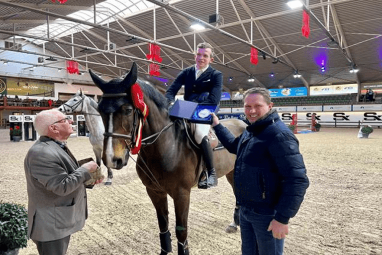 Steven Vermeir e Jazz van’t Kamerveld triunfam na classe CSI2*1.35m de Lier