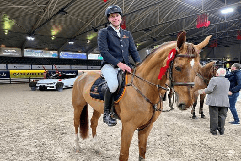 Nico Van Der Plaetsen melhor belga em CSI1* 1.30m GP qualificação de Lier