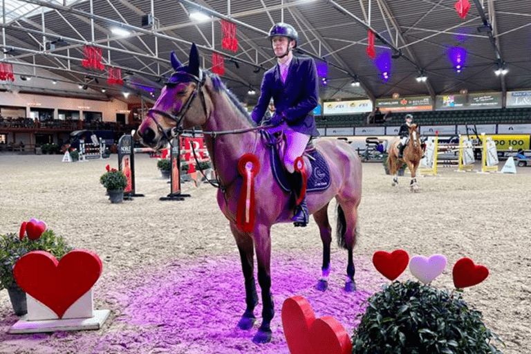 Jeroen De Winter novamente à vitória com Gretel S em CSI2* 1,40m de Lier