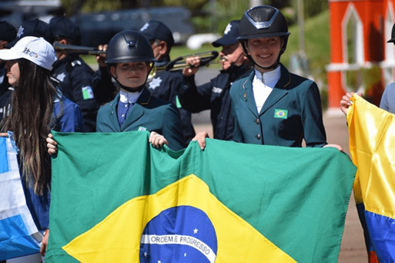 Giullia Bolson conquista bronze e Esther Koren de Lima é top 10 na Guadalajara FEI Children Internacional Final no México