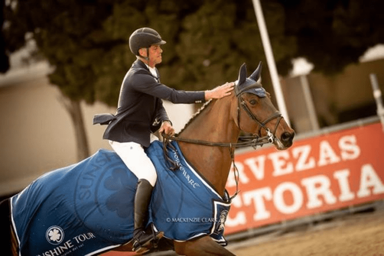 Dominique Hendrickx é Gilles Thomas no último minuto para o Small Grand Prix on Sunshine Tour