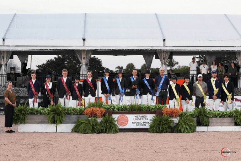 Zoé e Emilie Conter conquistam bronze com sua equipe no evento por equipes Wellington U25