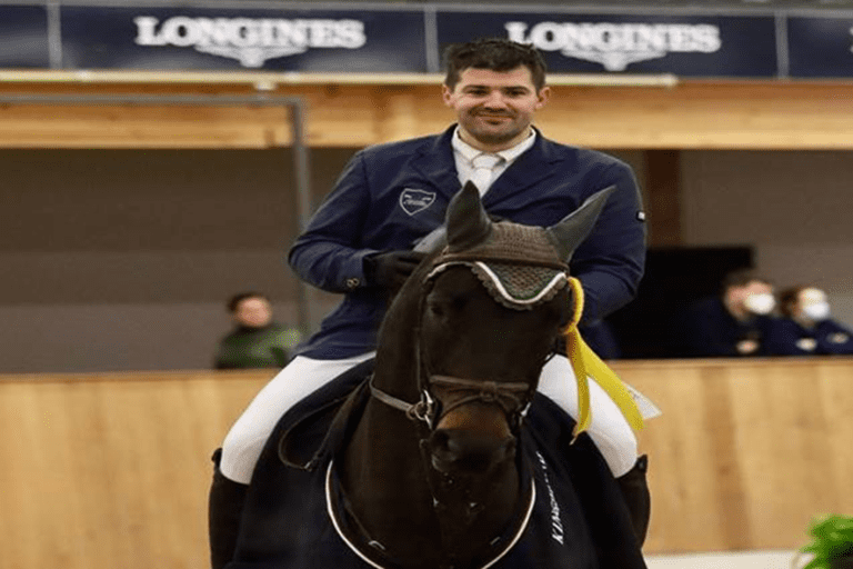 Benjamin Wulschner triunfa no GP de Riesenbeck
