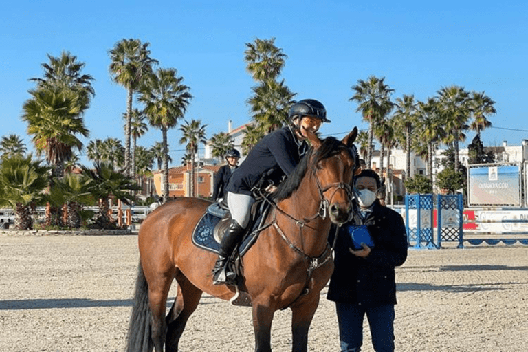 Fabienne Daigneux, Chloe Stampaert e Jessica Geurts no top 3 das classes Bronze em Oliva