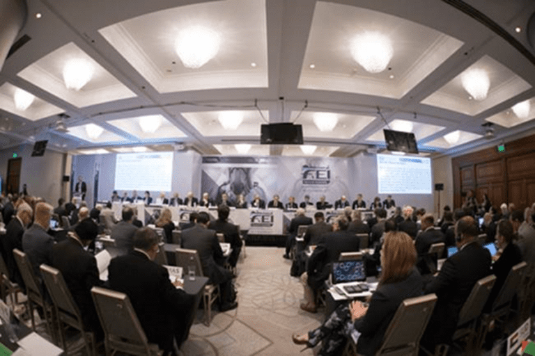 A FEI proíbe cavaleiros, oficiais e cavalos russos e bielorrussos de competir.