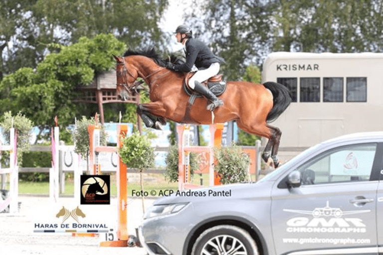 Koen Vereecke em segundo e Frederic Vernaet em quarto em 2* 1,45m Longines Ranking van Opglabbeek