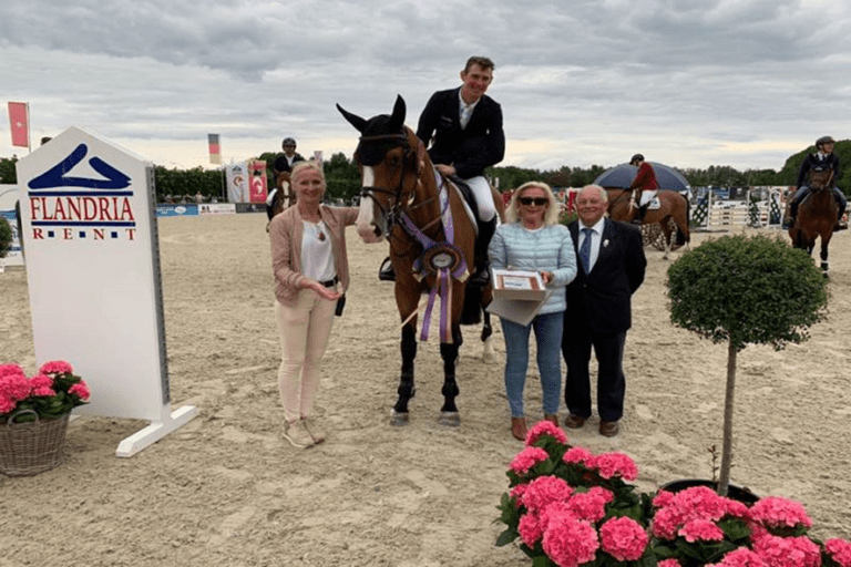 Jos Verlooy larga com vitória na classe 2* 1,40m de Lier