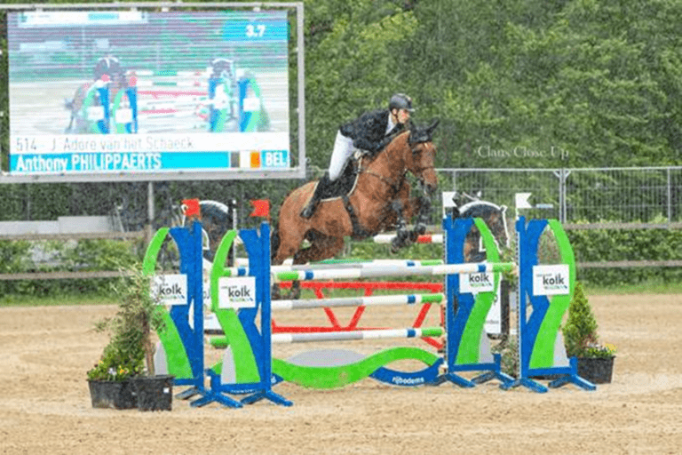 Anthony Philippaerts é quarto na competição CSI 4* Big Tour 1,35m em Vejer de la Frontera