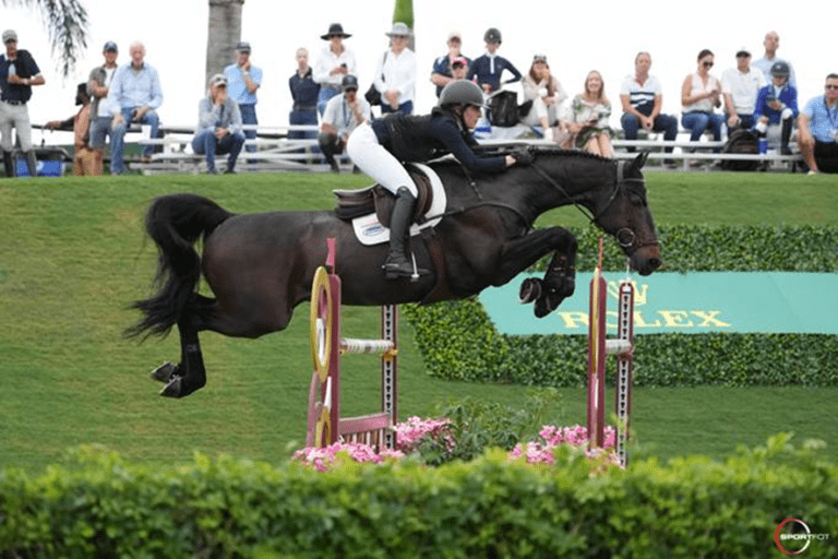Kelli Crucotti Vanderveen e Forever SF vencem 2* WEF Grand Prix