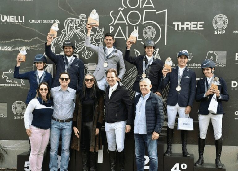 Amazing Blue Imperio Egipcio vence e Cassandra Girl Loar fica em segundo na Copa Ouro da SHP