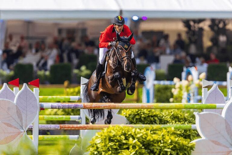 Nicola Philippaerts em segundo lugar na competição CSI5* 1,35m na Suécia