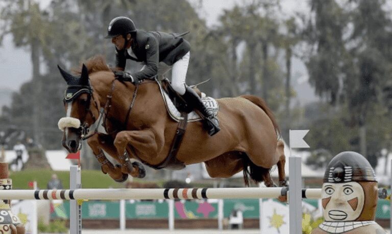 Brasil vence prova em equipe de hipismo saltos na Noruega