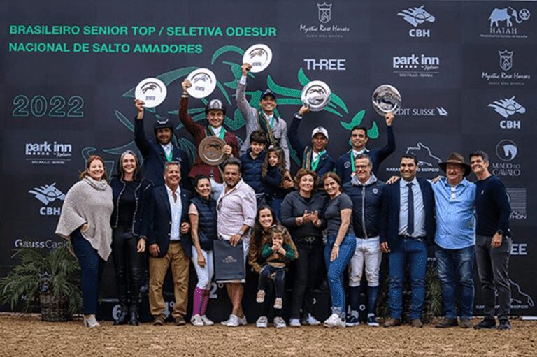 Stephan Barcha e Chevaux Primavera Montana Império Egípcio confirmam o bi brasileiro Senior Top