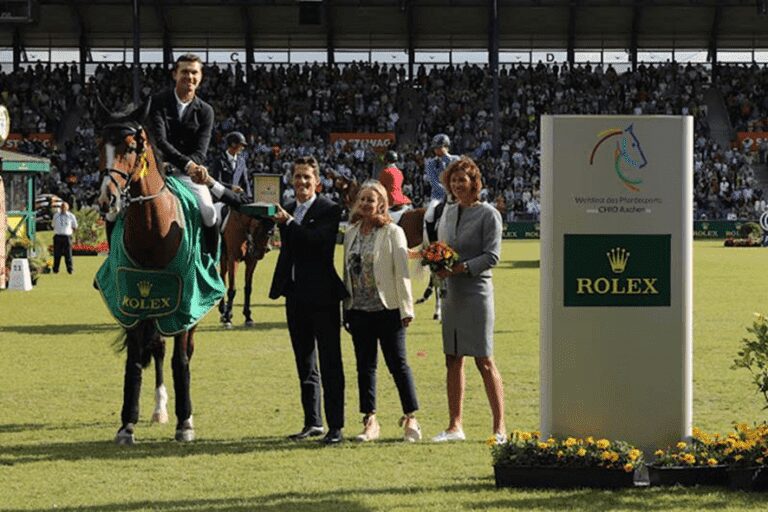 Cavaleiro Gerrit Nieberg vence a etapa de Aachen do Grand Slam de Saltos no Hipismo