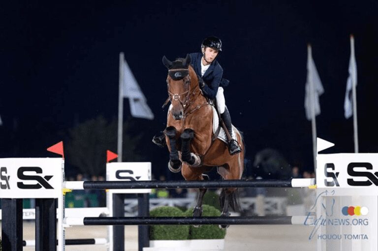 Gilles Thomas é o segundo na classe noturna de 1,50 m Knokke
