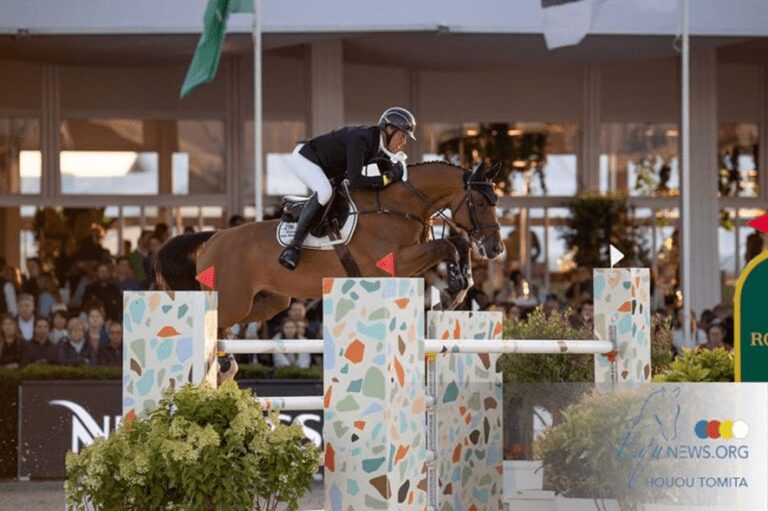 Trabalho forte de Rik Hemeryck em 5 * aula noturna de Knokke Hippique