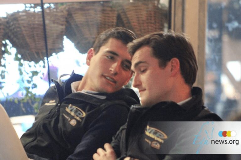 Os irmãos Nicola e Olivier Philippaerts assistem ao palco passar por eles no 3 * Sentower Park