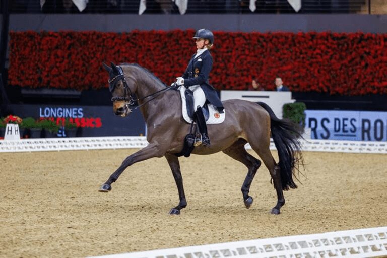 Jessica von Bredow-Werndl imbatível no Freestyle Dressage World Cup